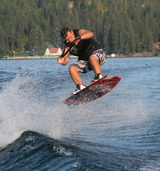 Wake boarding at Lutherhaven